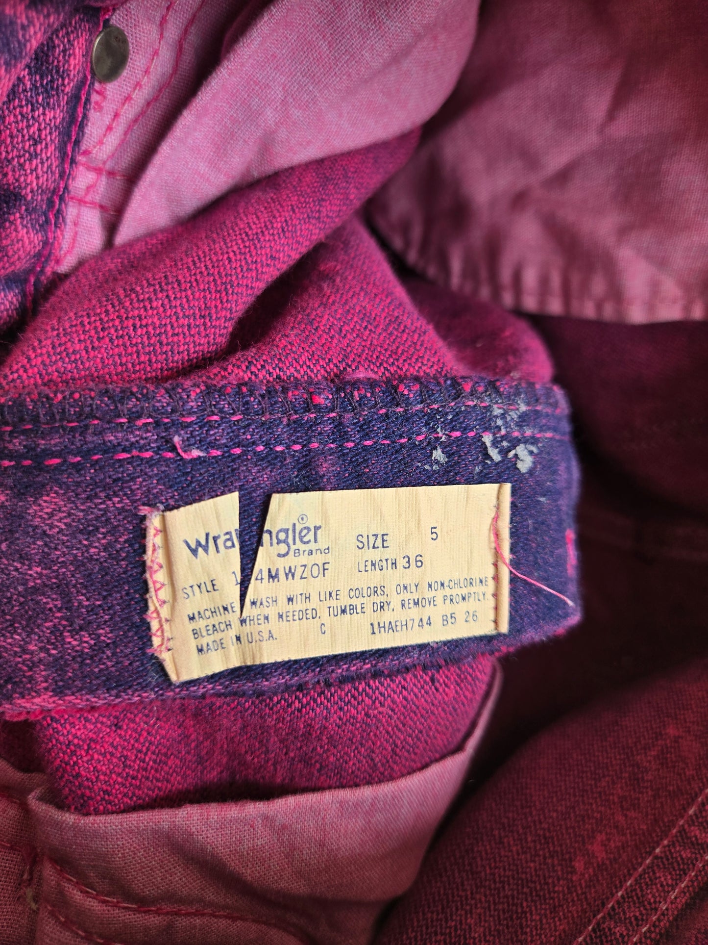Pink Made in USA Vintage Wranglers - W25-26"
