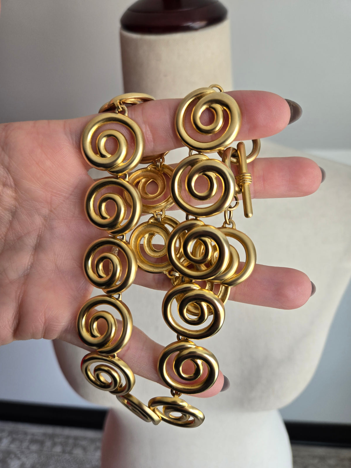 Vintage Matte Gold Chunky Swirl Necklace