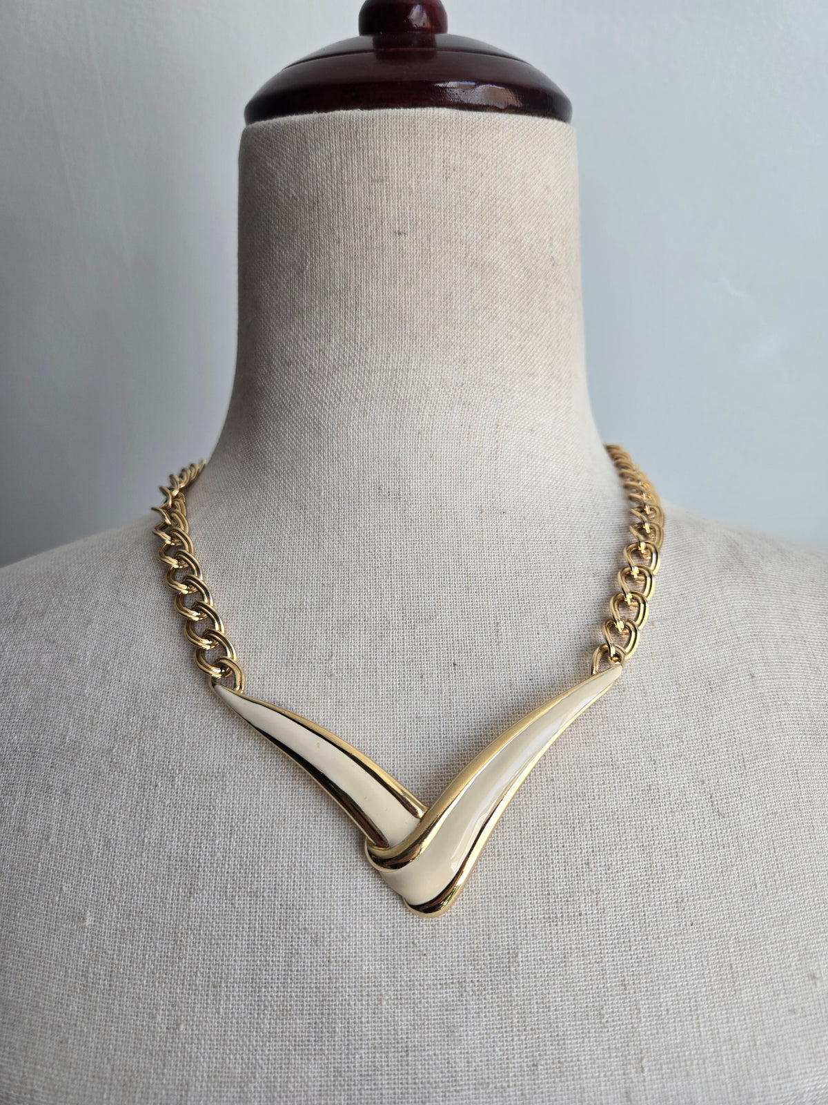 Monet Vintage 80s Enamel Necklace