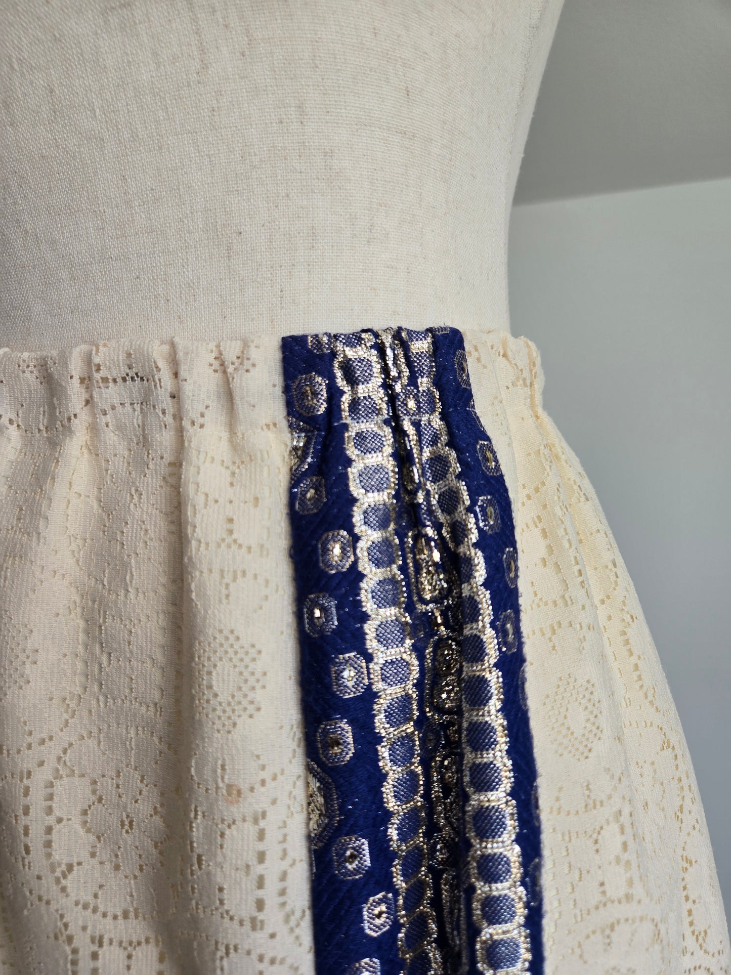 Tumbleweeds from the West 1970s Vintage Lace Maxi Skirt - W25-33"