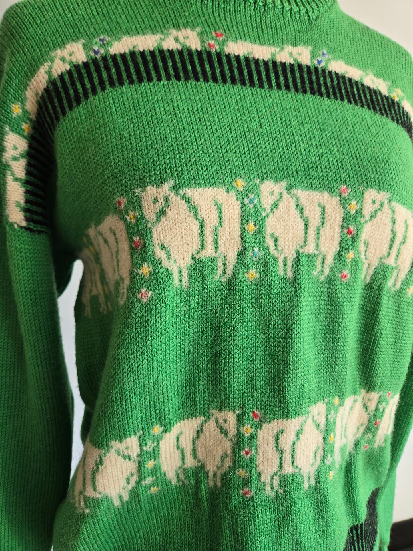 Vintage Traditional Co Kerry Irish Wool Sweater with Sheep - Medium