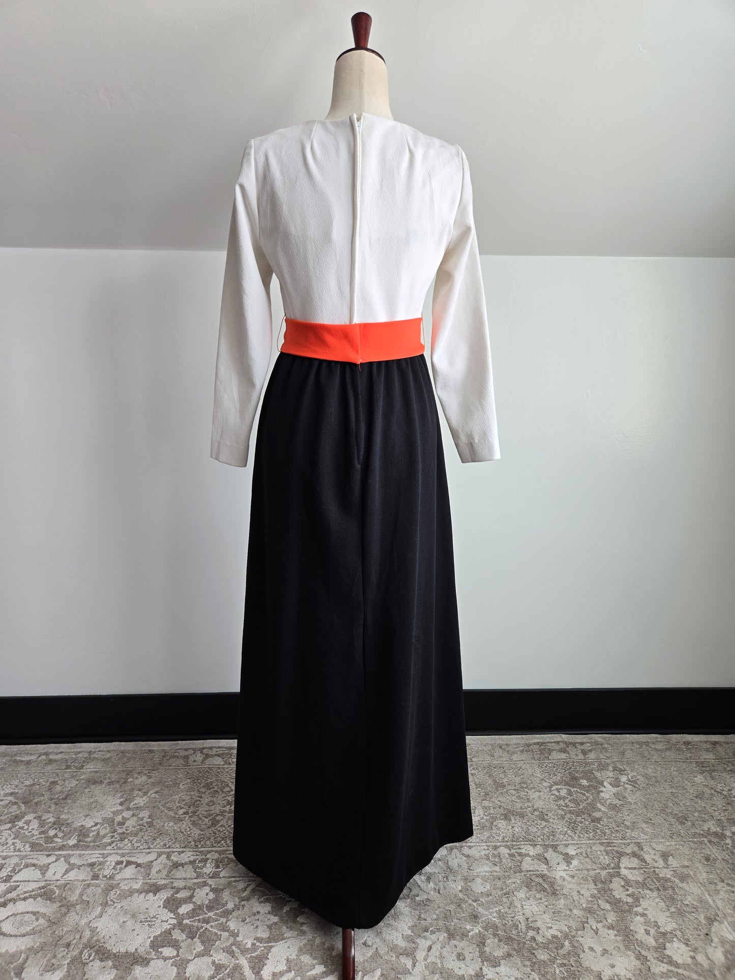 Carroll's Vintage 70s Flower Power Maxi Dress - medium