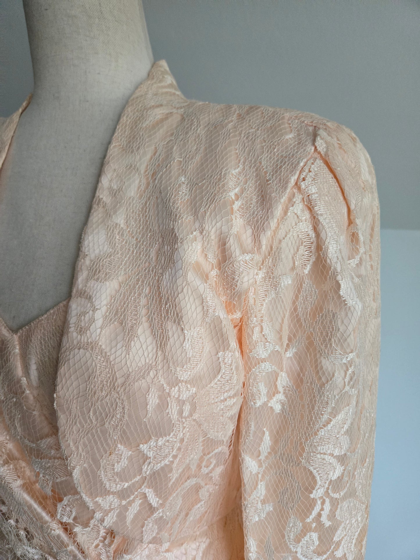 New Leaf Vintage 80s Peach Lace Dress and Pearl Bolero - Small