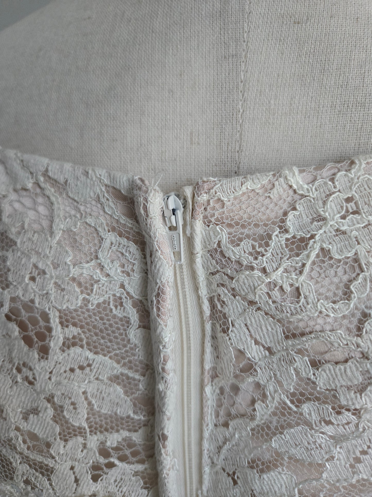 French Lace California Lace Formal Dress - XS/S