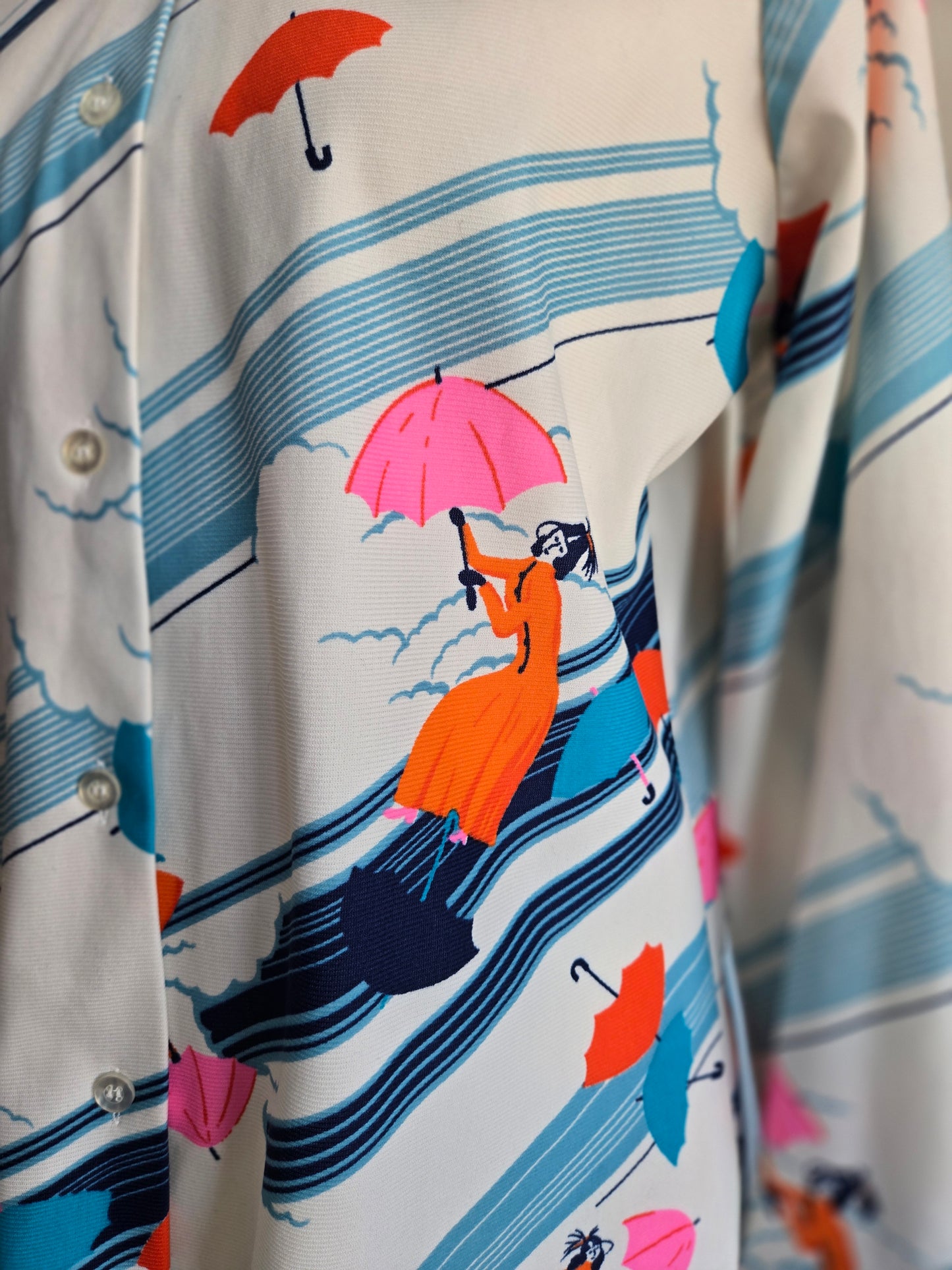 Amy Barr Vintage 70s Novelty Umbrella Lady Shirt - large