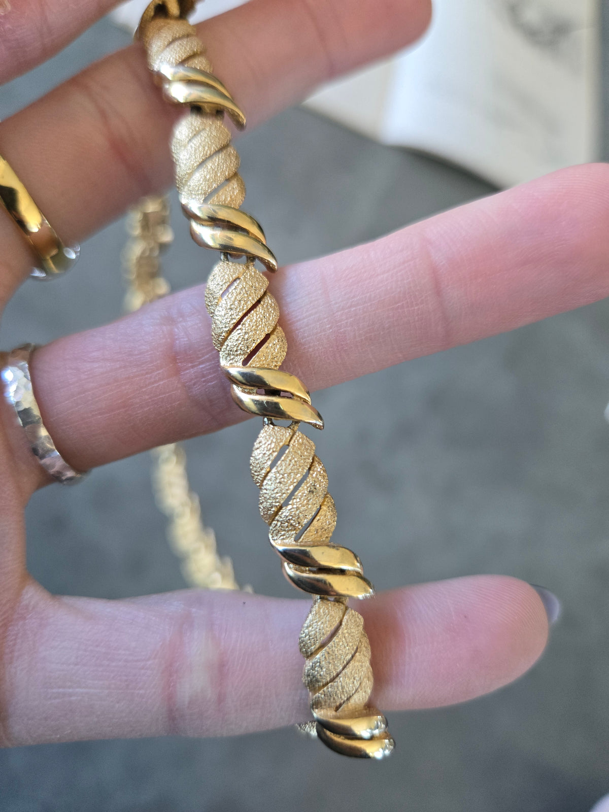Trifari Signed Vintage Gold Tone Choker Necklace