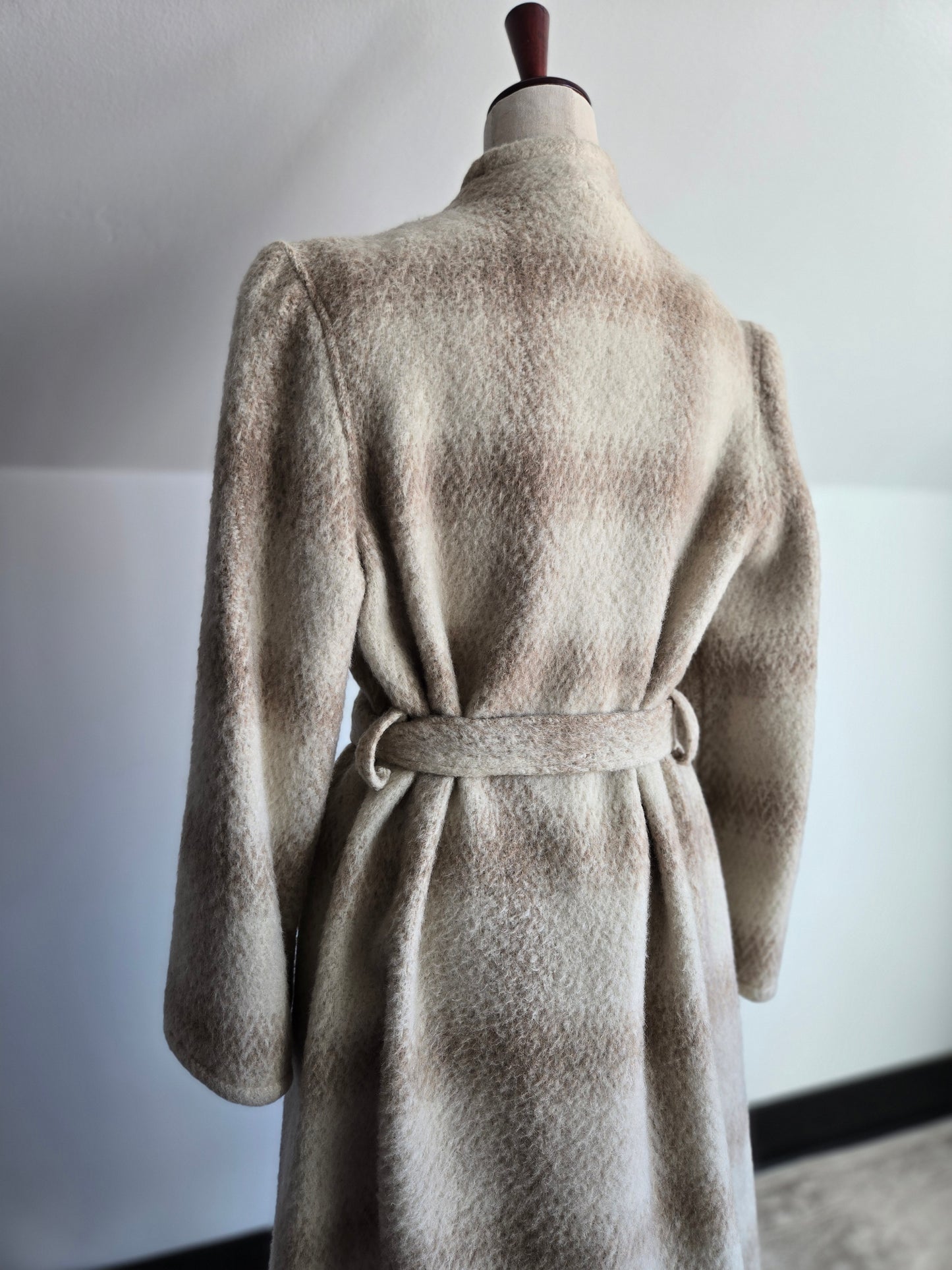 Vintage 1950s Plaid Wool Over Coat with Waist Tie - M/L