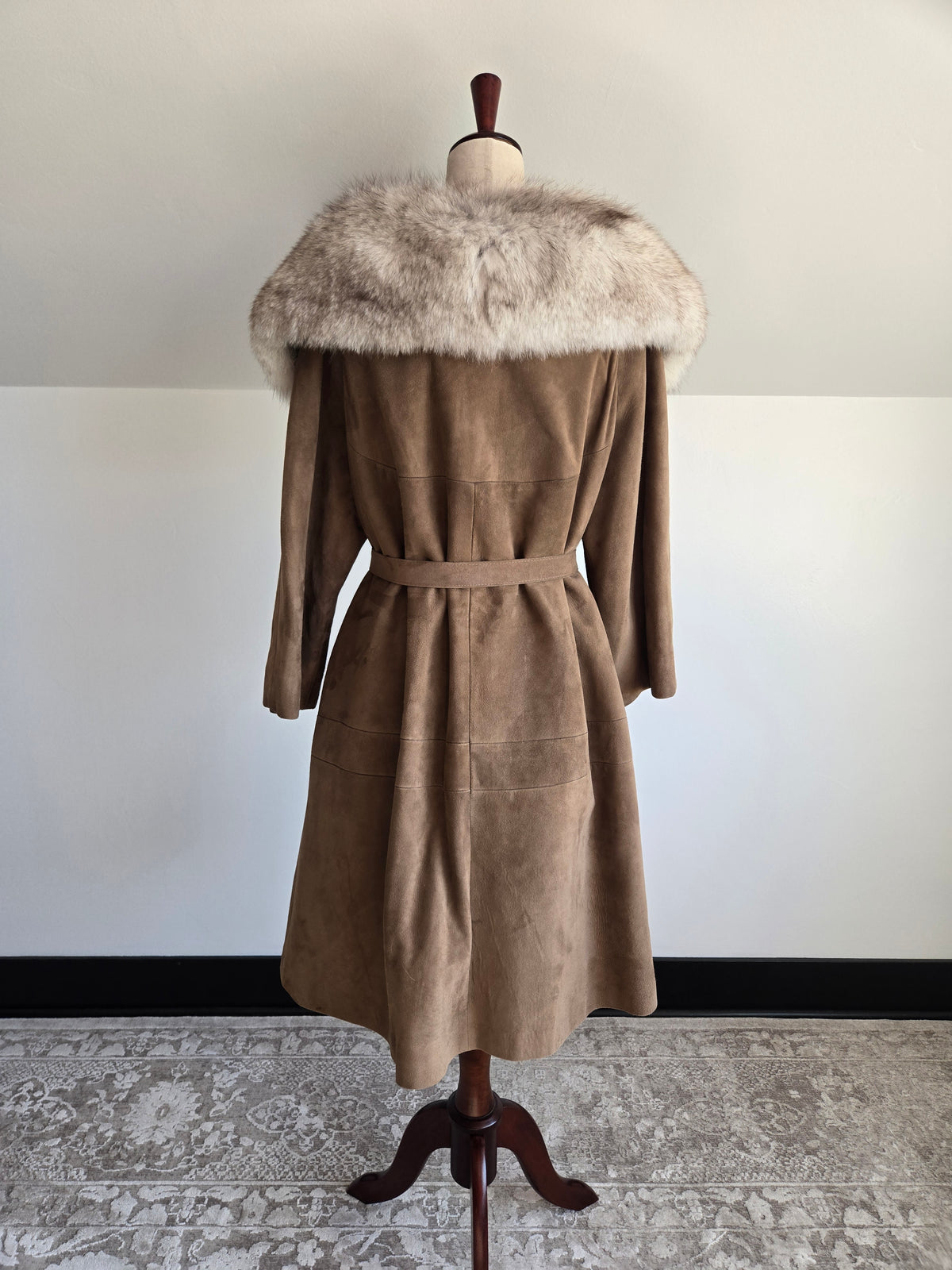 Vintage Suede Leather Coat with Genuine Fur Collar - XL/2XL