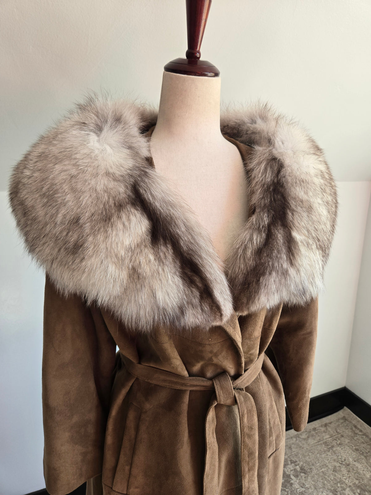 Vintage Suede Leather Coat with Genuine Fur Collar - XL/2XL
