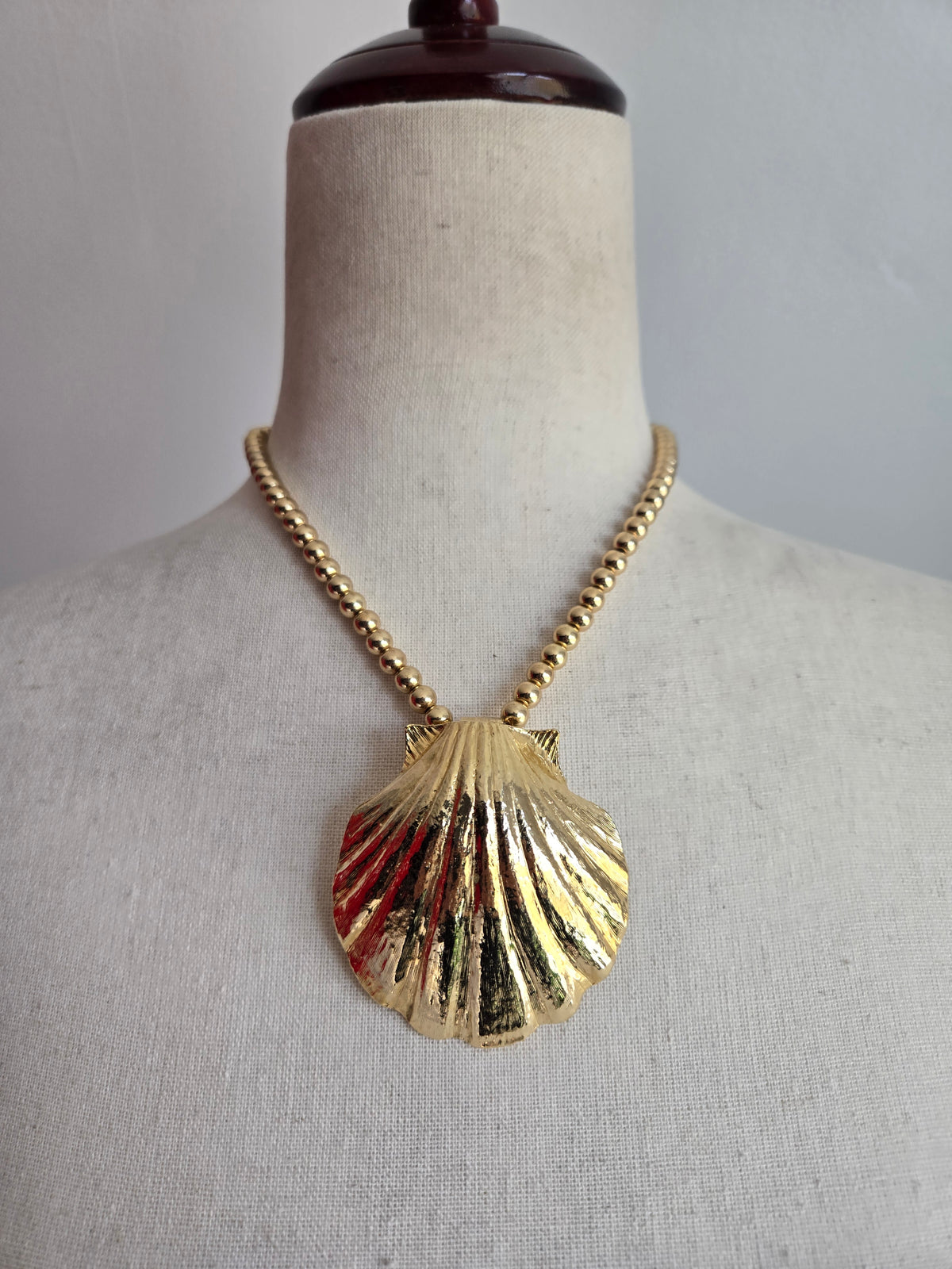 Gay Boyer Signed Vintage Gold Shell Necklace