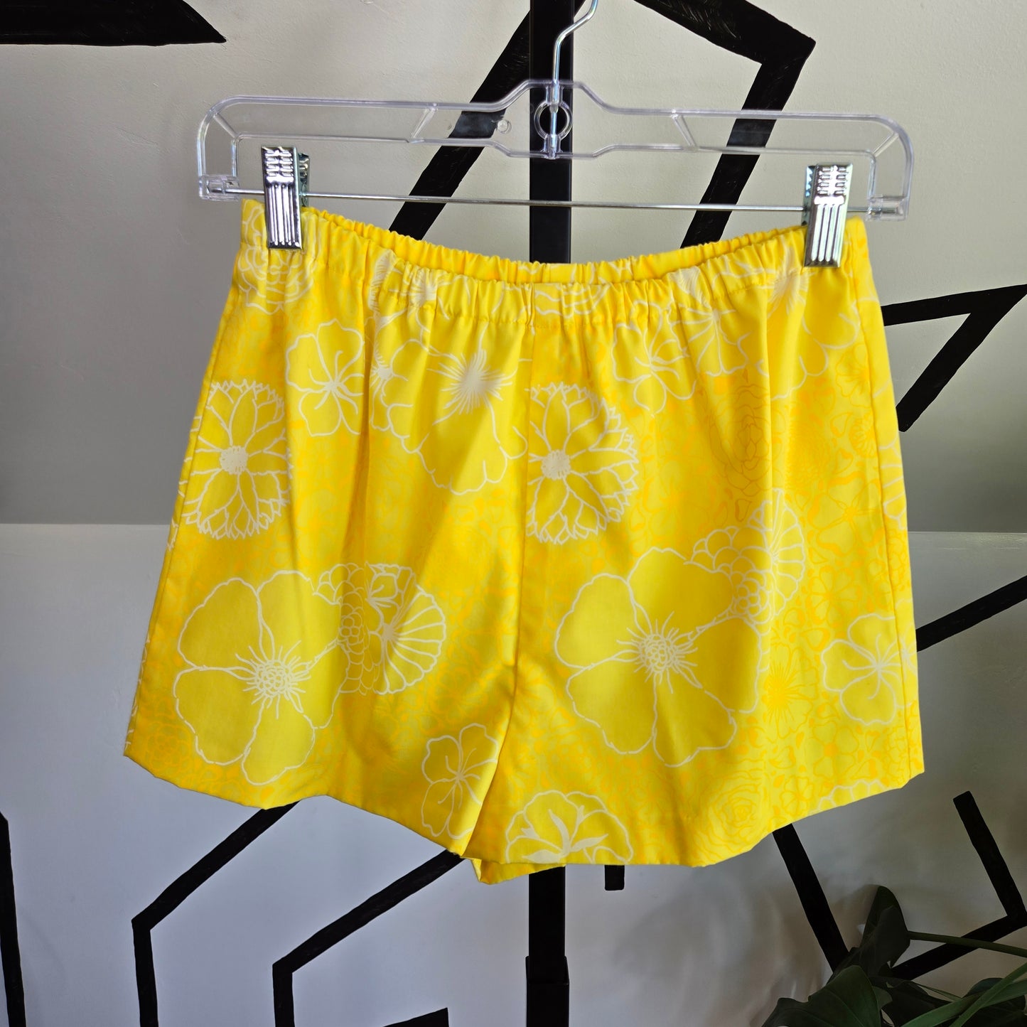 Vintage 1970s The Lilly by Lilly Pulitzer Inc Yellow Two Piece Set