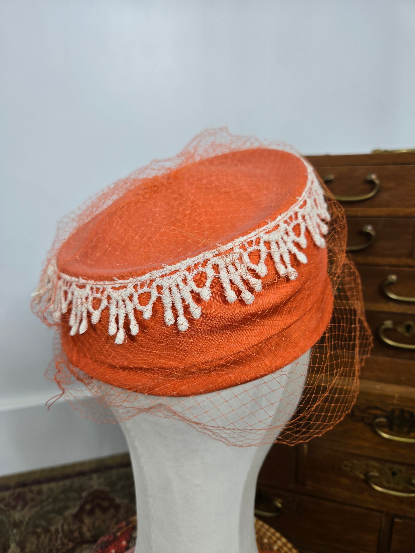 1950s Vintage Peachy Orange Pillbox Hat