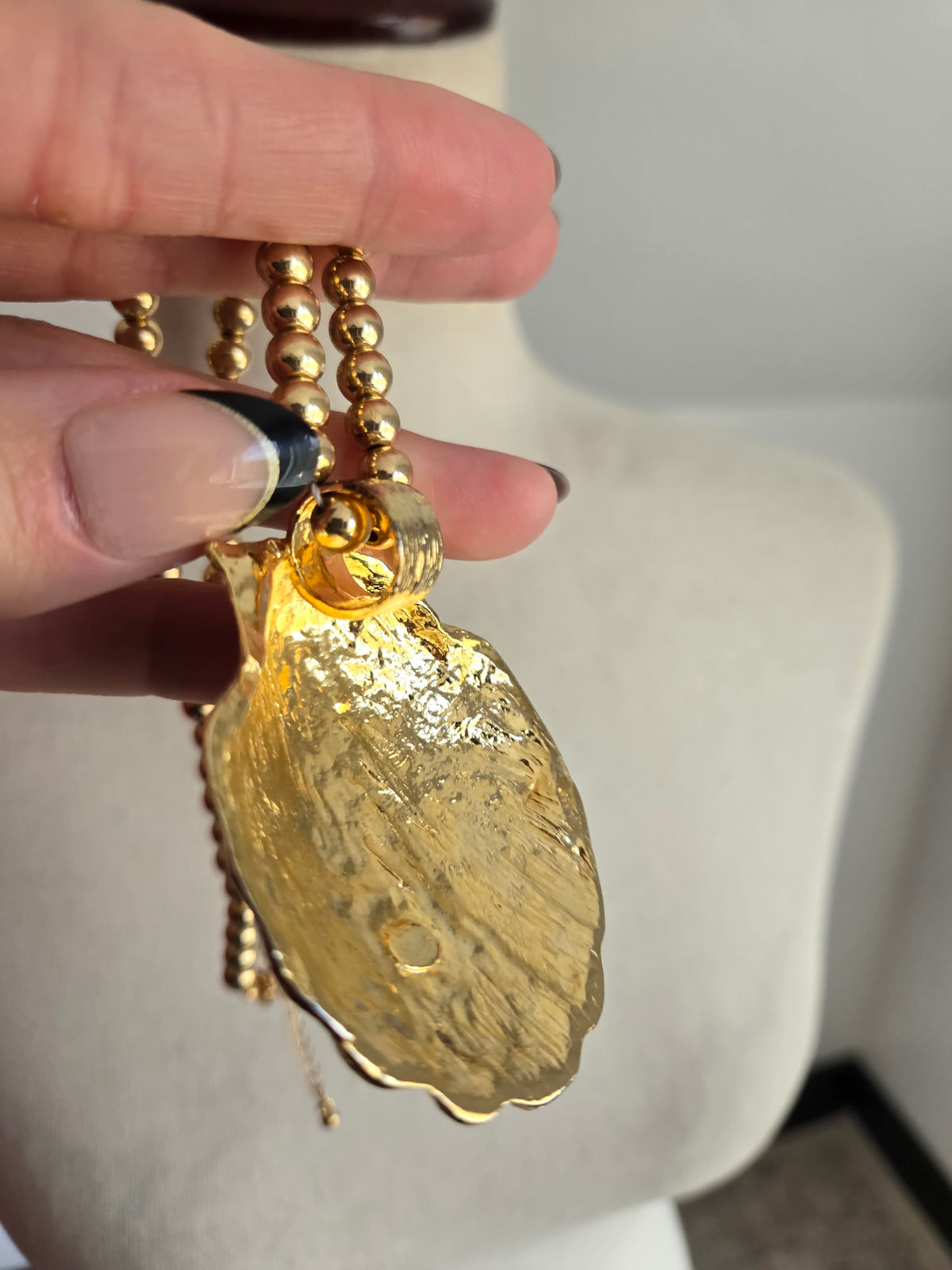 Gay Boyer Signed Vintage Gold Shell Necklace