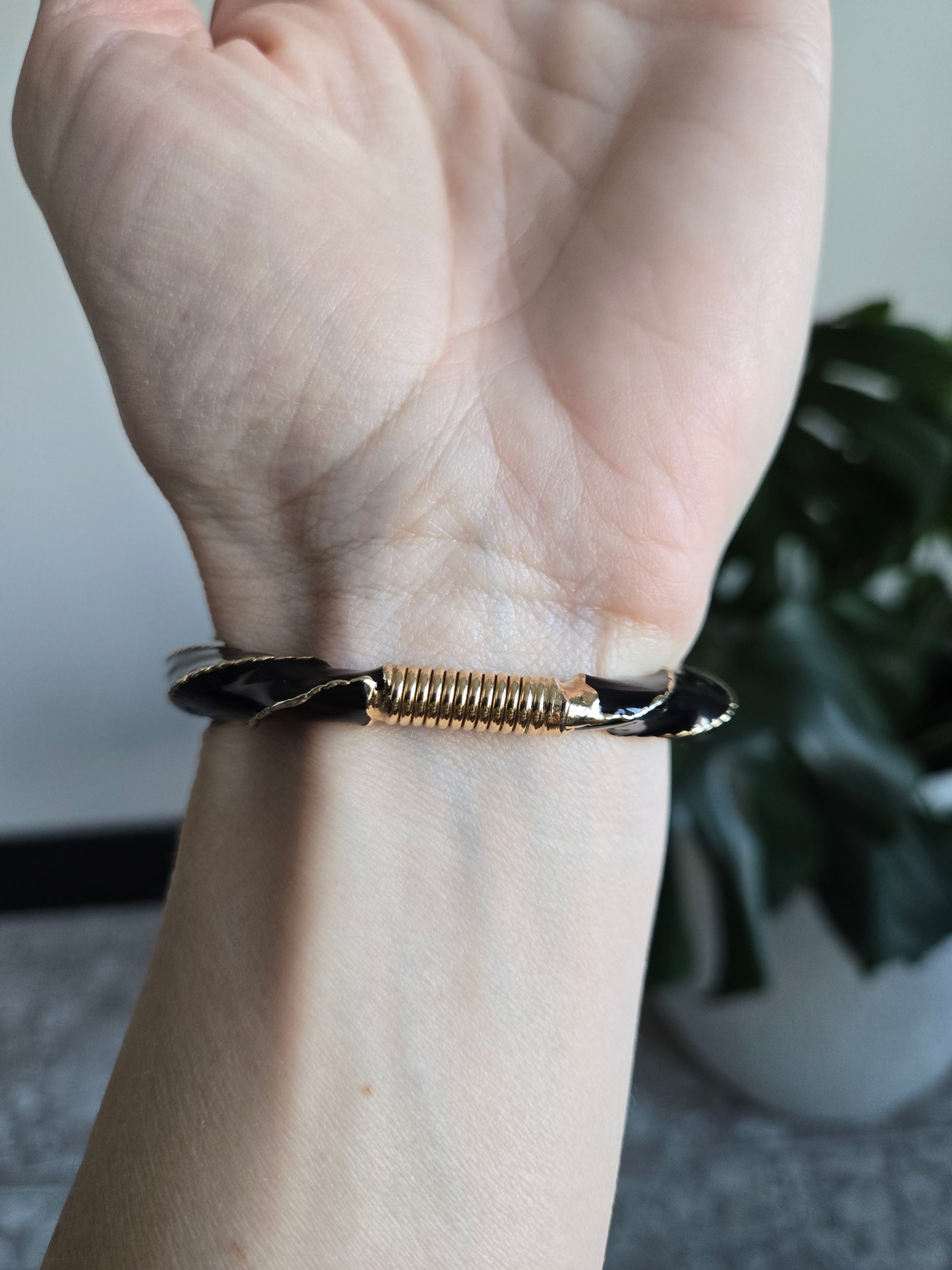 Donald Stannard Vintage Black Double Rams Head Hinge Bracelet