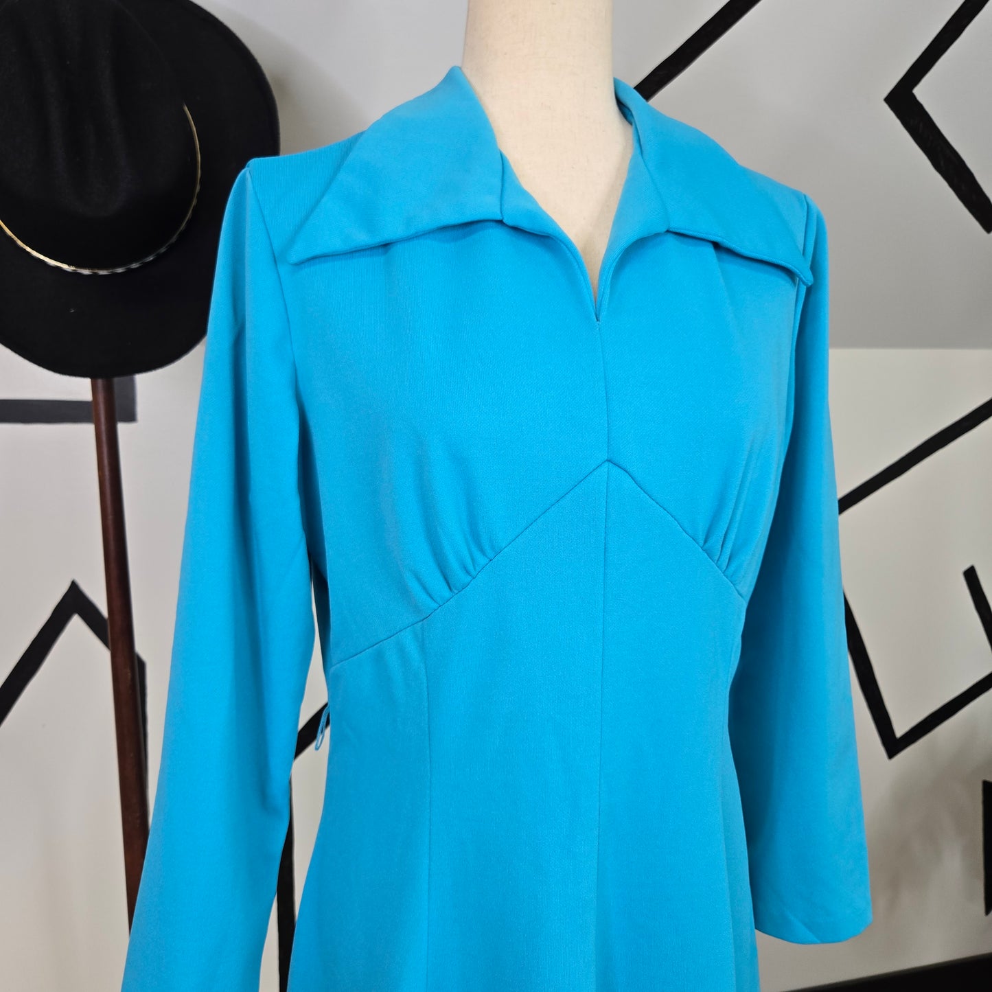 Joan Curtis 1970s Turquoise Collared Princess Shape Dress - Large/XL