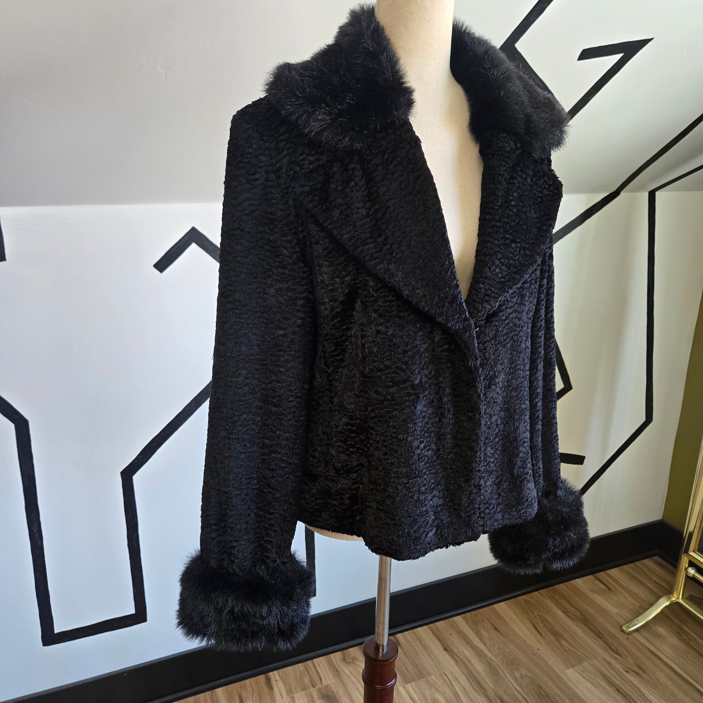 MontanaCo Black Faux Fur Coat - medium