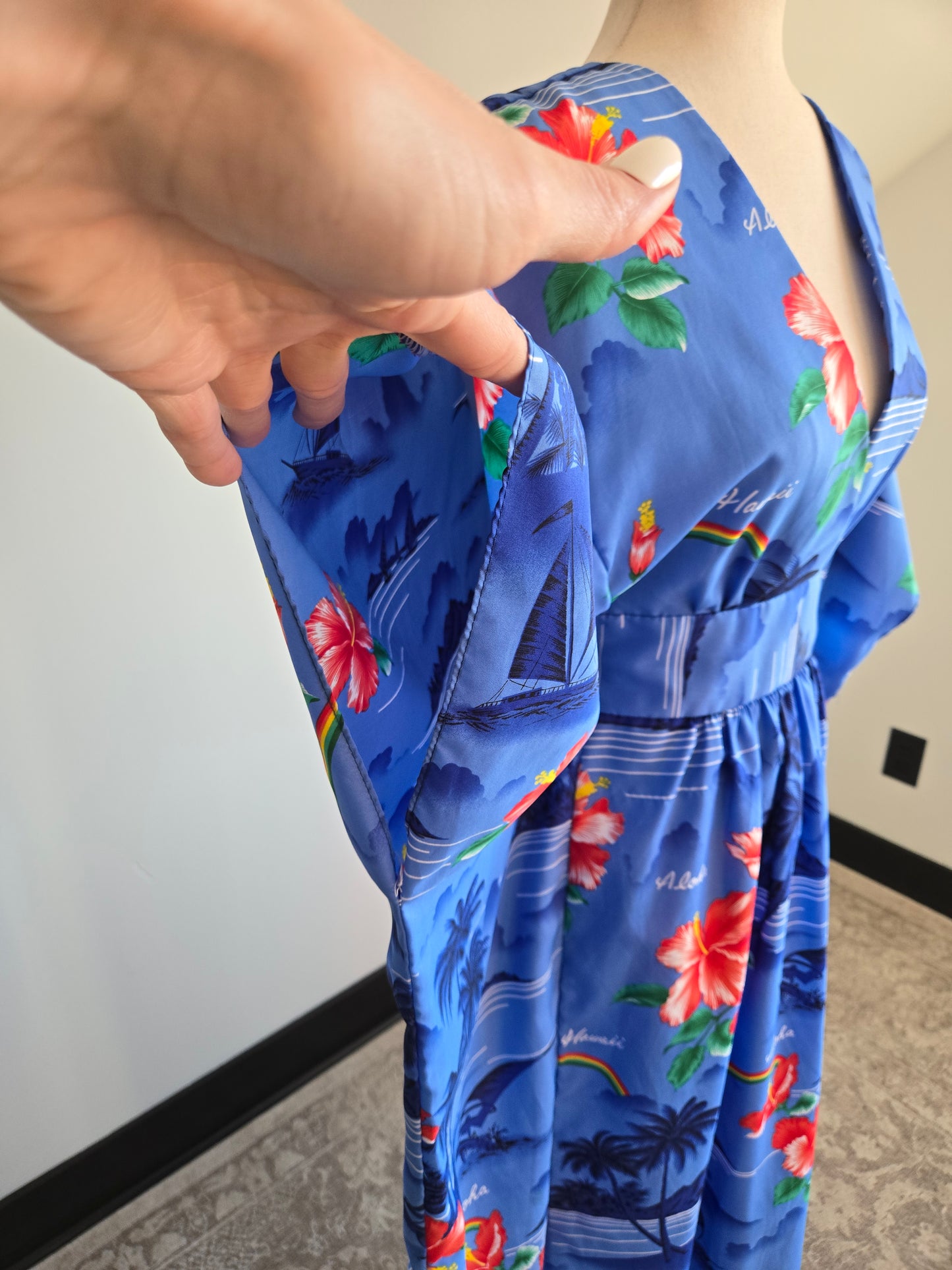Made in Hawaii Blue Beach Scene and Rainbows Caftan - OS