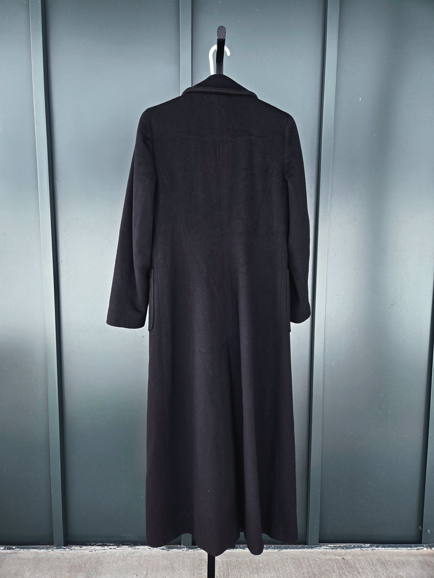 Perry Ellis Vintage Black Merino Wool Long Peacoat - size 8