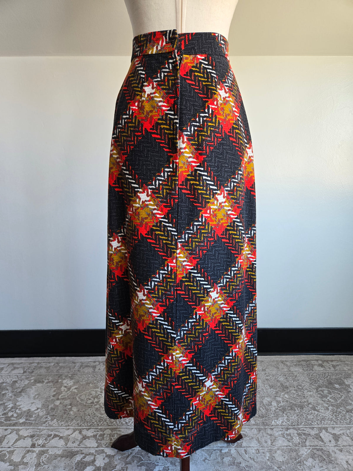 Vintage 60s Hand Made Barkcloth Bias Cut Plaid A Line Skirt - W25