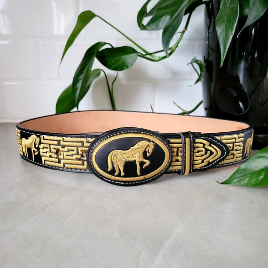 BELTO Horse Embroidered Leather Belt - size 32